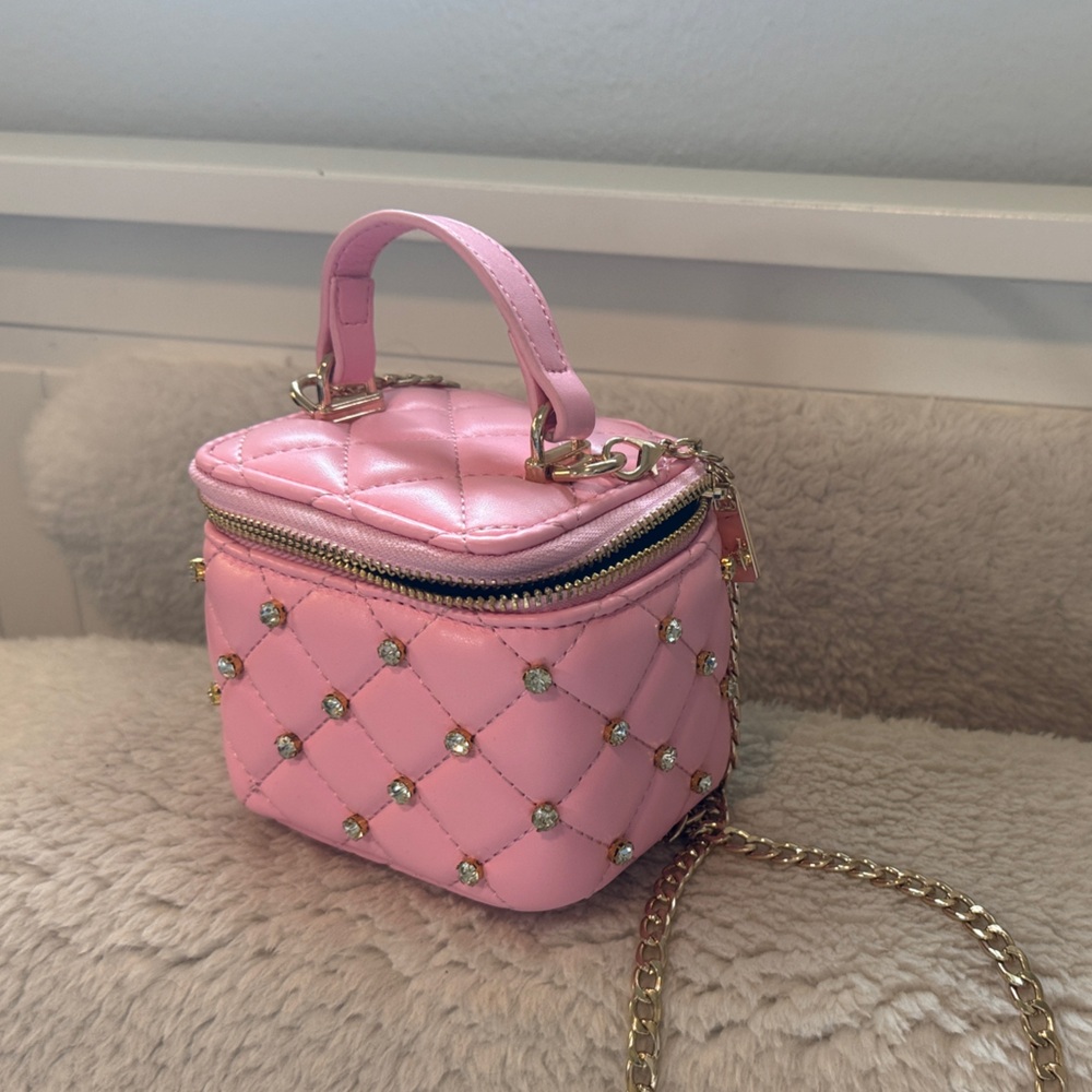 Doe and Dear Pink Quilted Women's Bag with Gold Chain